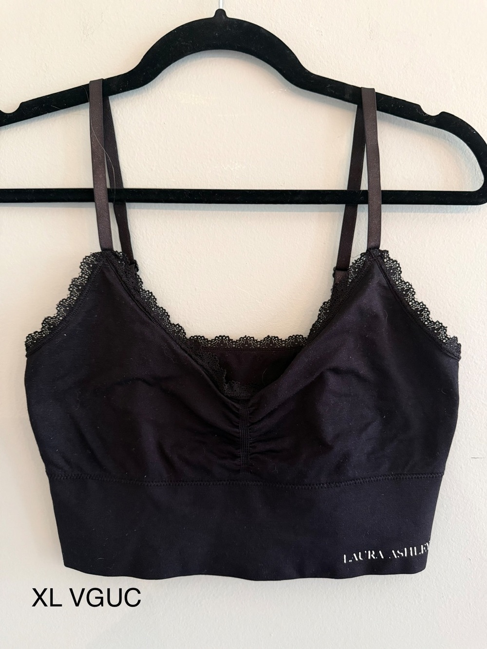 Laura Ashley Black Lace-Trim Seamless Bralette